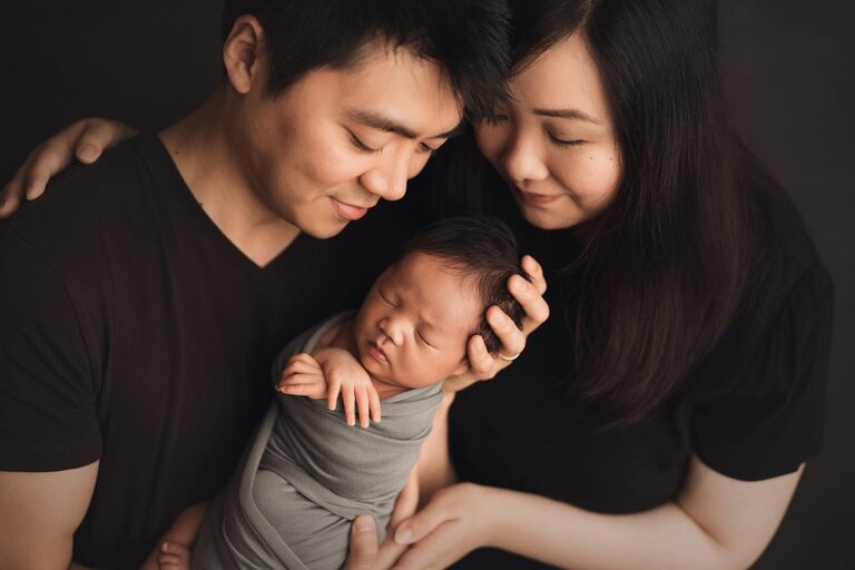 Newborn photography with parents